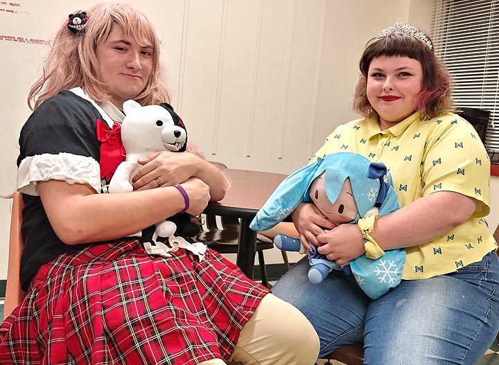 Clubs get students abuzz at Antioch ↗